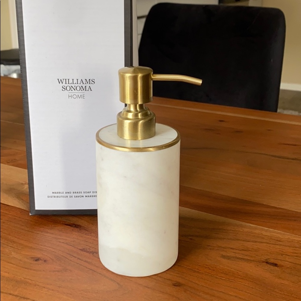 BNWT Williams Sonoma Marble Soap Dispenser